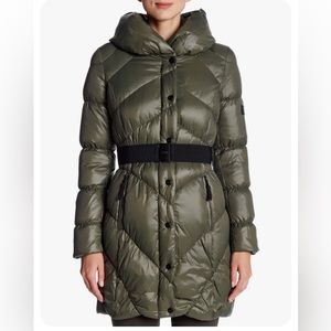 Walter Baker Black Vera Duck Down/ Feather Longer Line Puffer Coat Size M